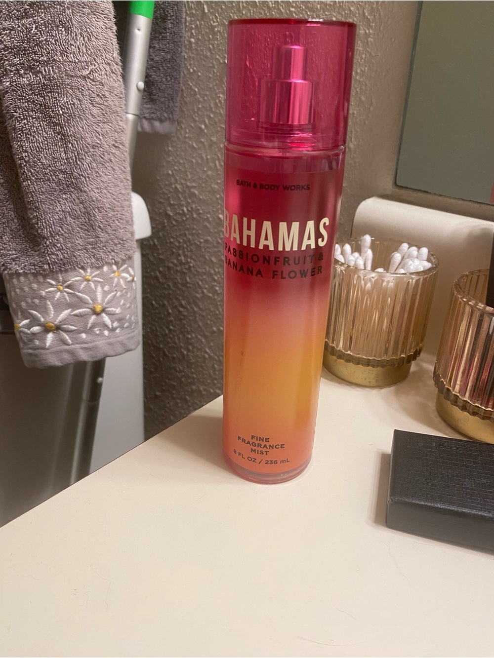 Bath & body works bahamas passion fruit & banana flower body spray